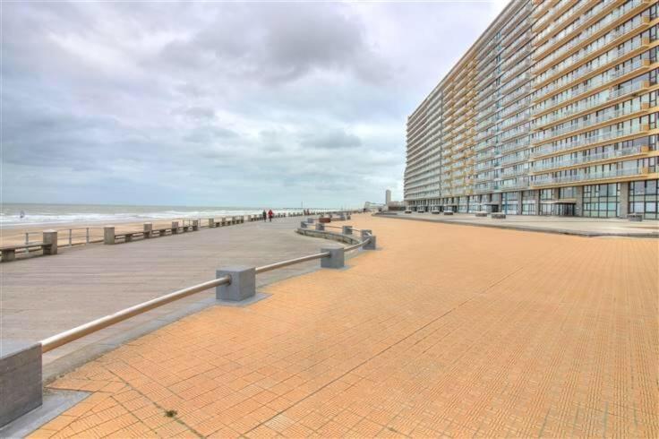 Panoramic Seaview With Free Private Garage Appartement